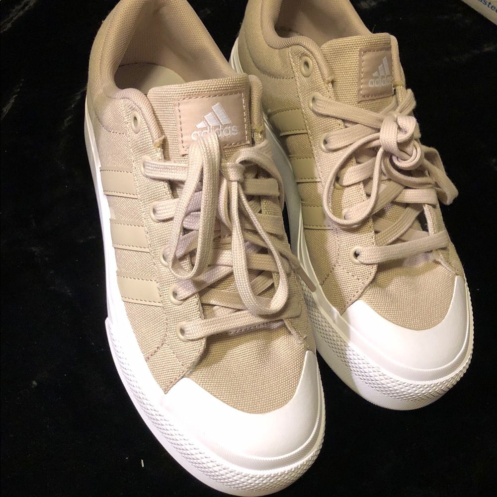 Adidas Womens Bravada 2.0 canvas platform sneakers 6